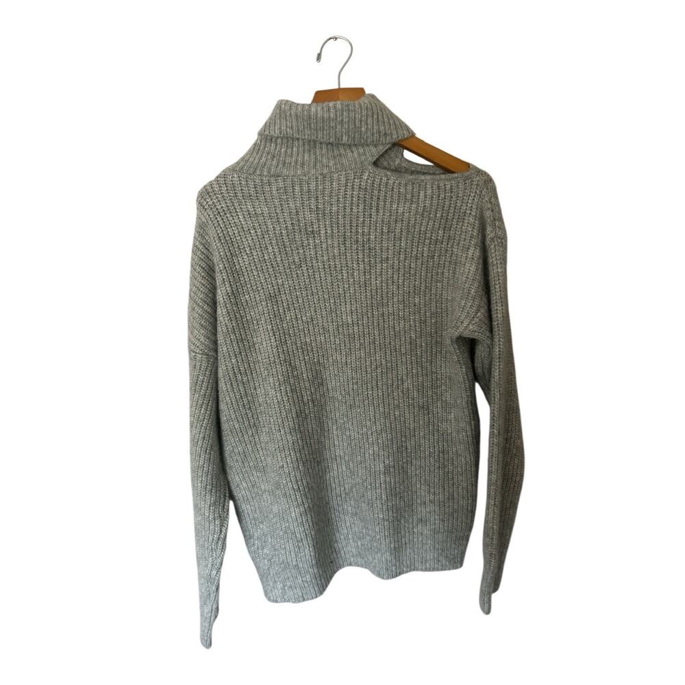 Bobeau Gray Sweater With Shoulder Slit Size L Women’s